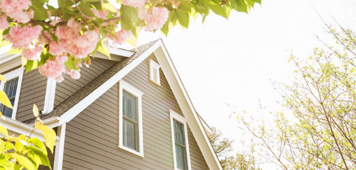 3 Tips for Choosing Your Custom James Hardie Siding Color