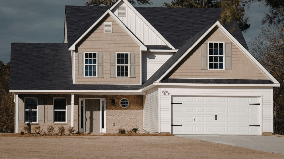 How to Make Any Home Exterior Look More Cohesive with the Right Siding Choices